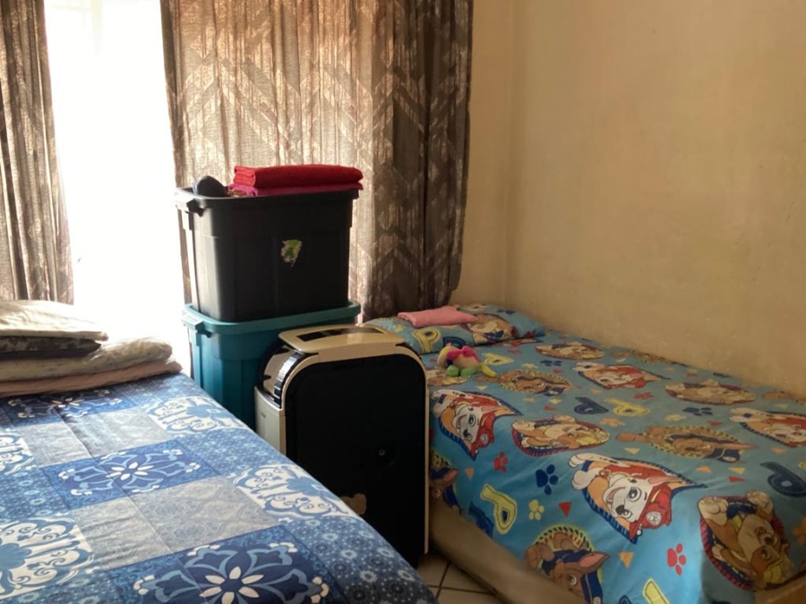 1 Bedroom Property for Sale in Rustenburg Central North West